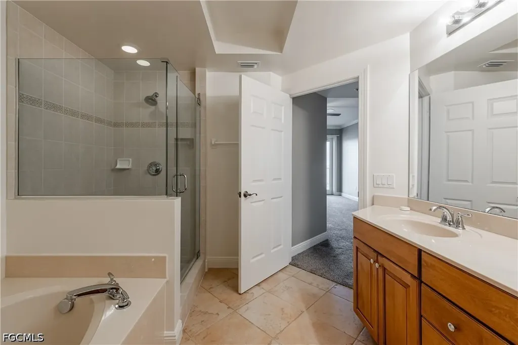 2745 1st Street Fort Myers FL 33916