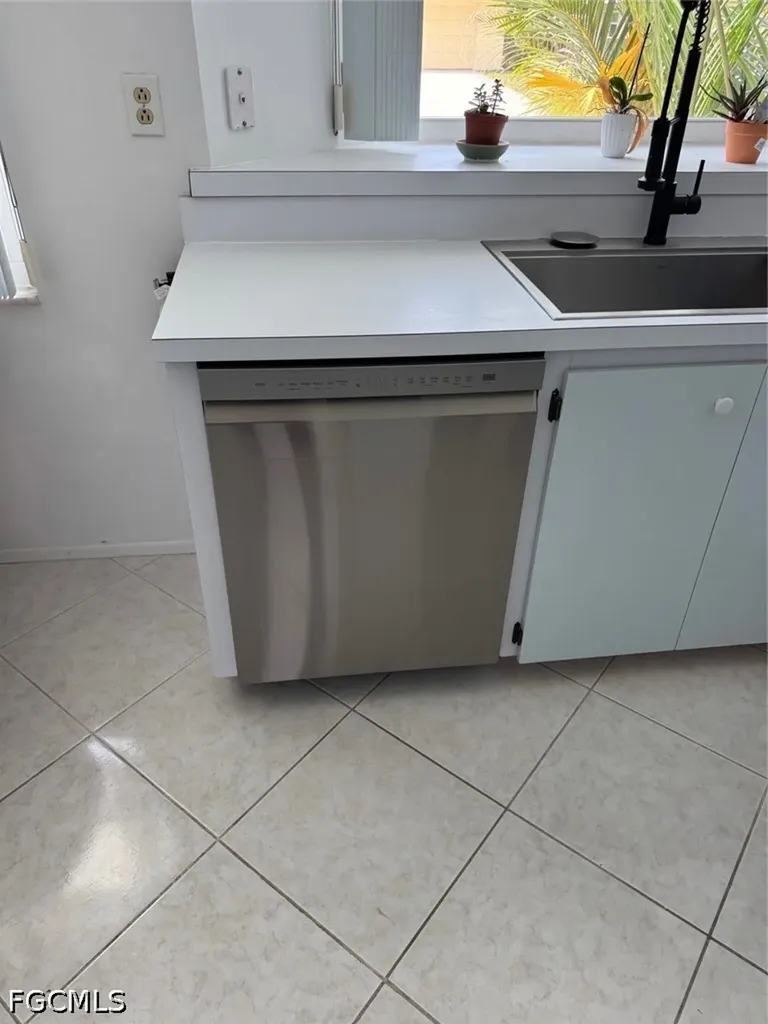 30 Maui Circle Naples FL 34112