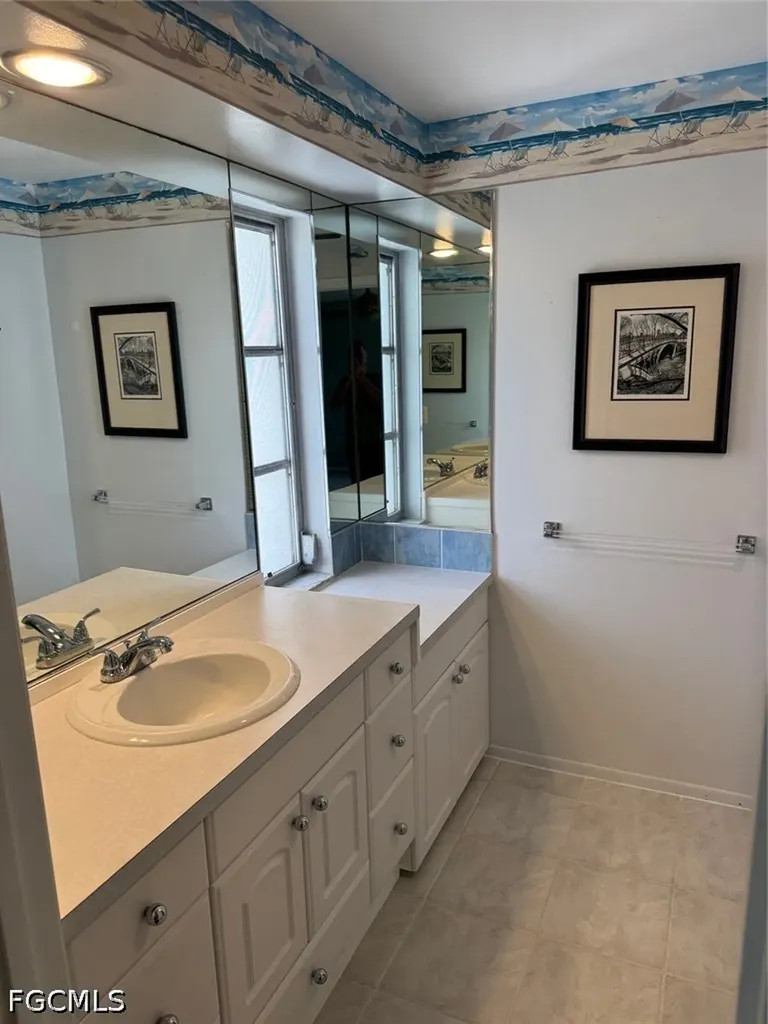 30 Maui Circle Naples FL 34112