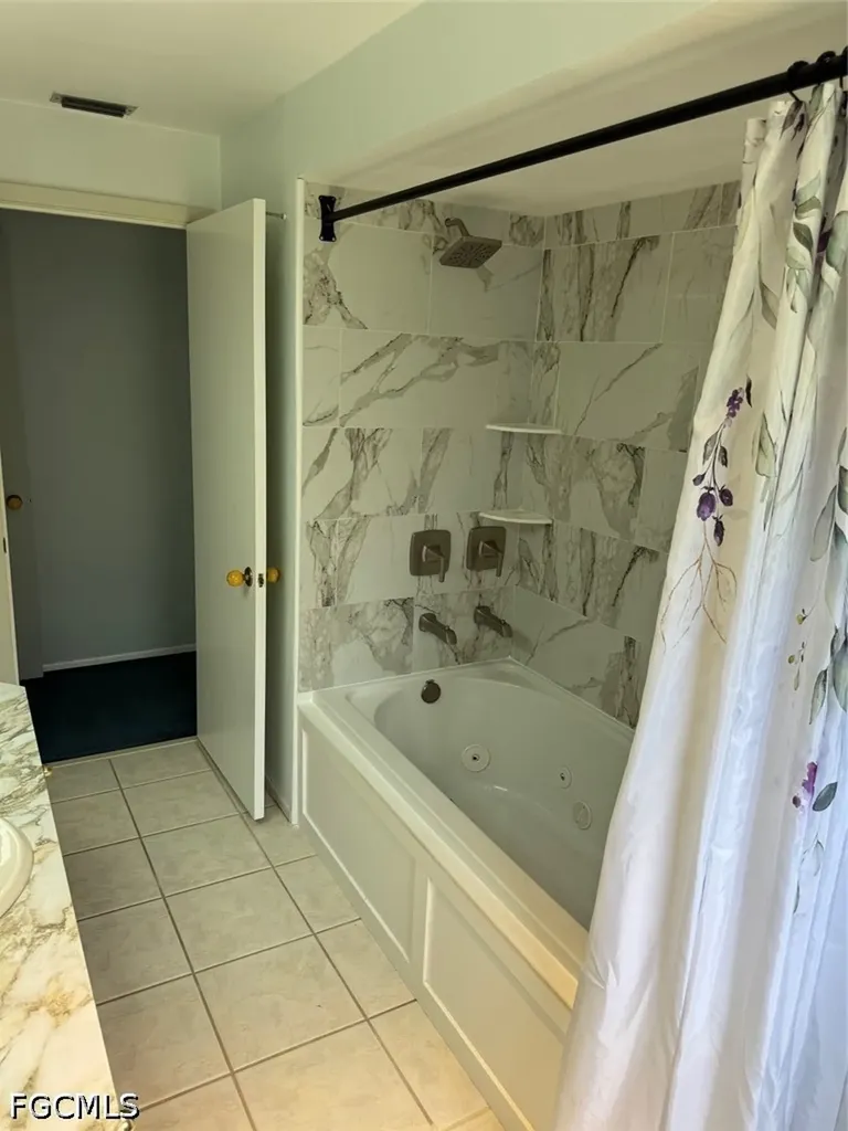 30 Maui Circle Naples FL 34112