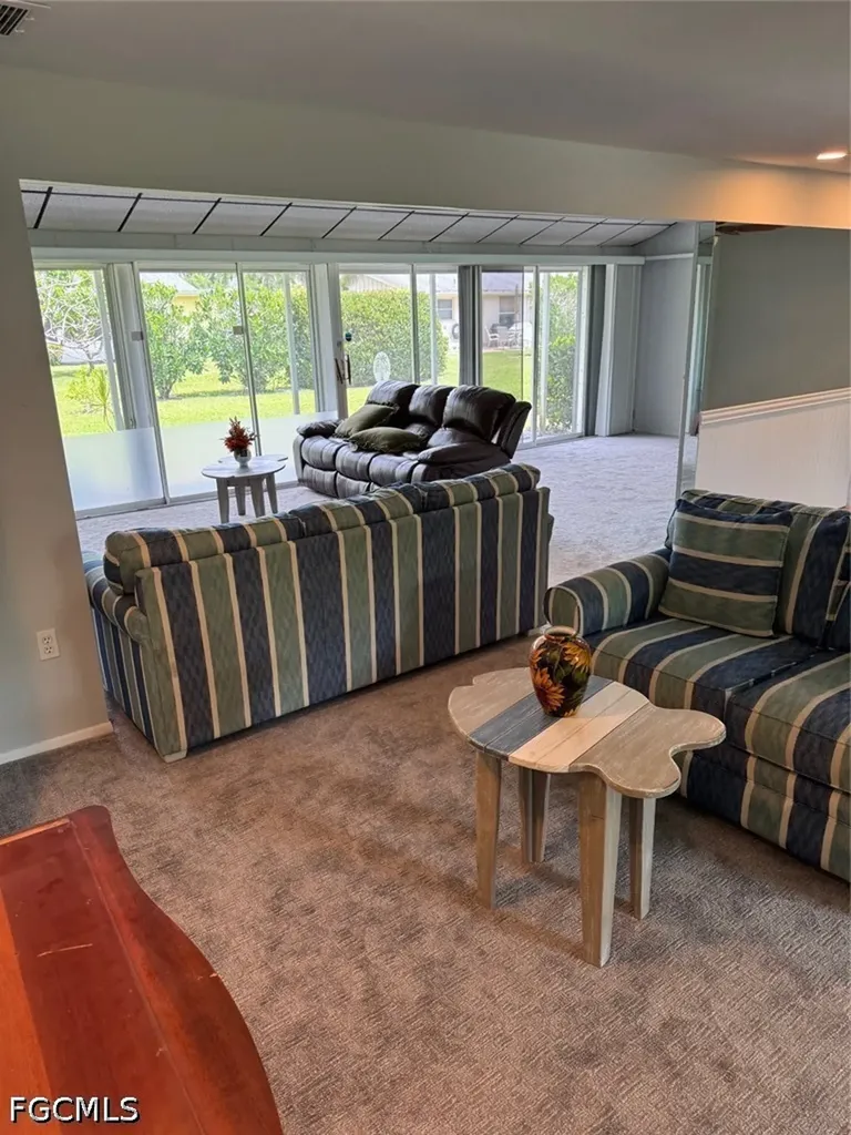 30 Maui Circle Naples FL 34112