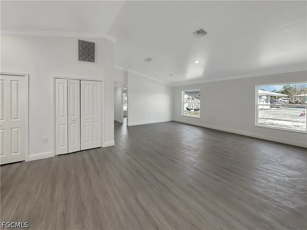 12641 1st Street Fort Myers FL 33905