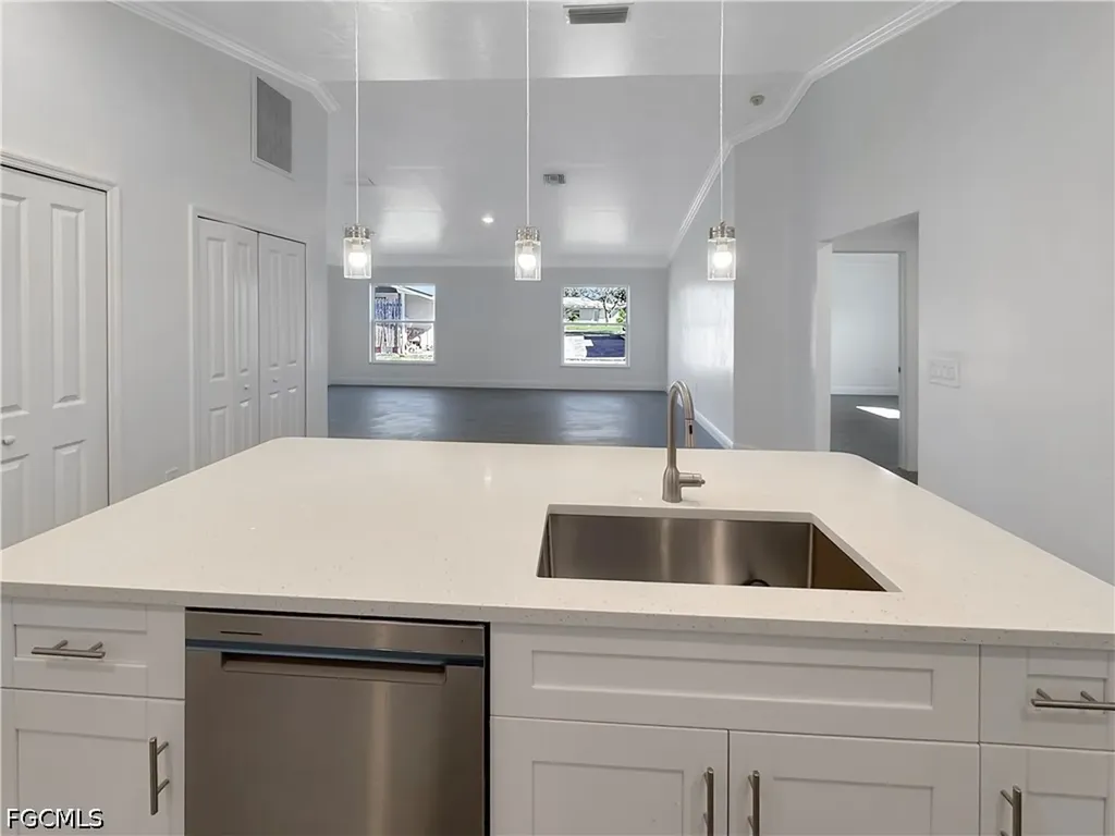 12641 1st Street Fort Myers FL 33905