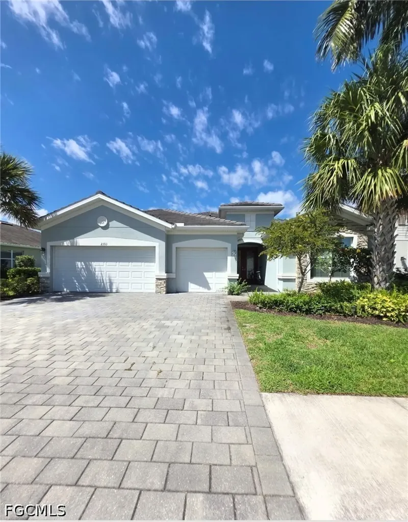 2393 Orchard Street Naples FL 34120
