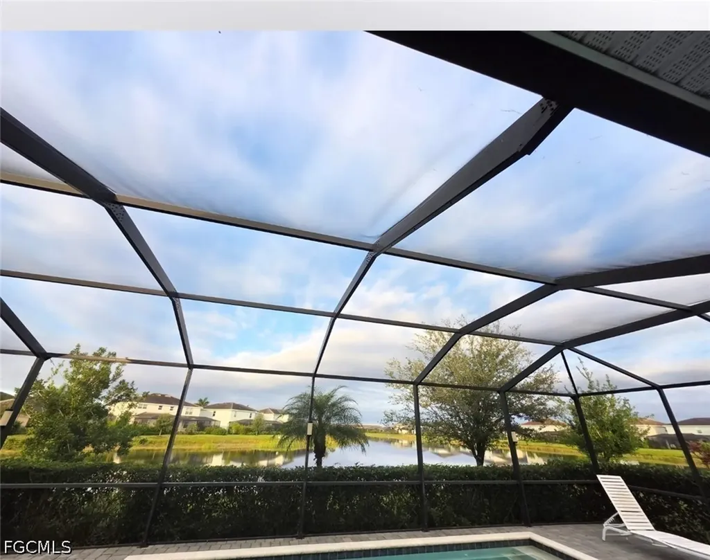 2393 Orchard Street Naples FL 34120