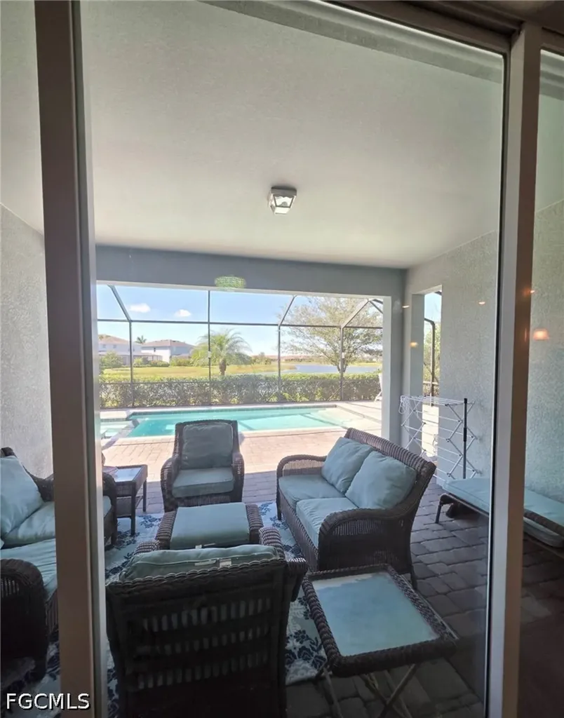 2393 Orchard Street Naples FL 34120