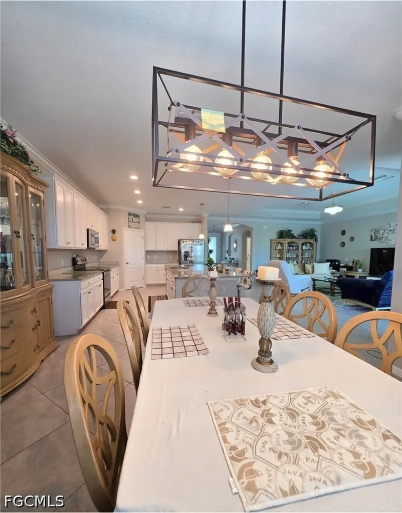 2393 Orchard Street Naples FL 34120