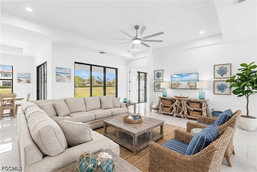 939 Mohawk Parkway Cape Coral FL 33914