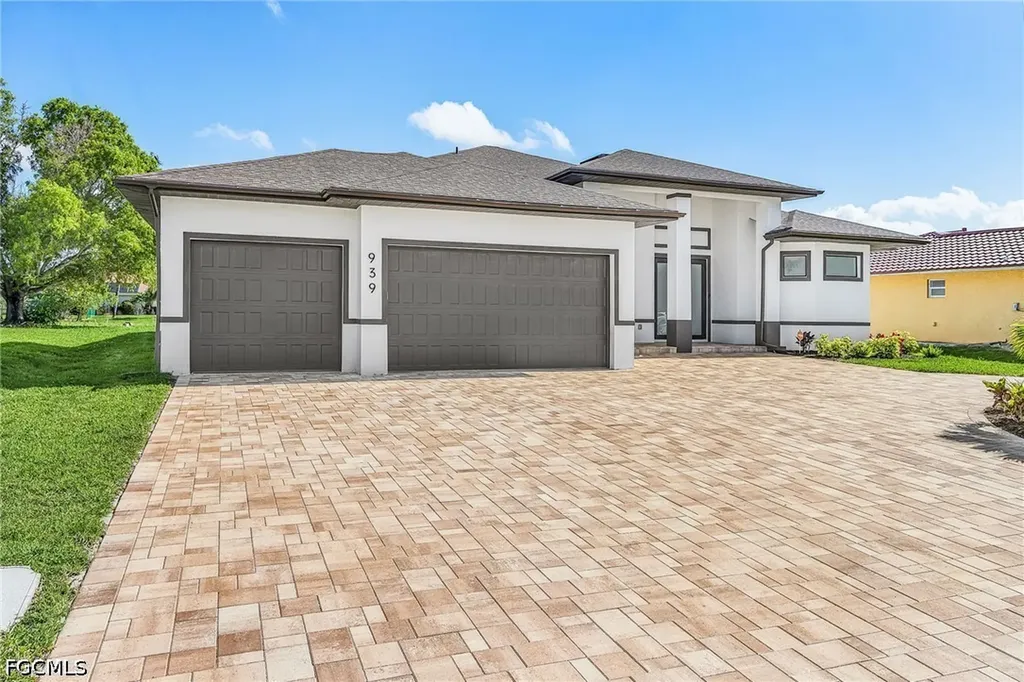 939 Mohawk Parkway Cape Coral FL 33914