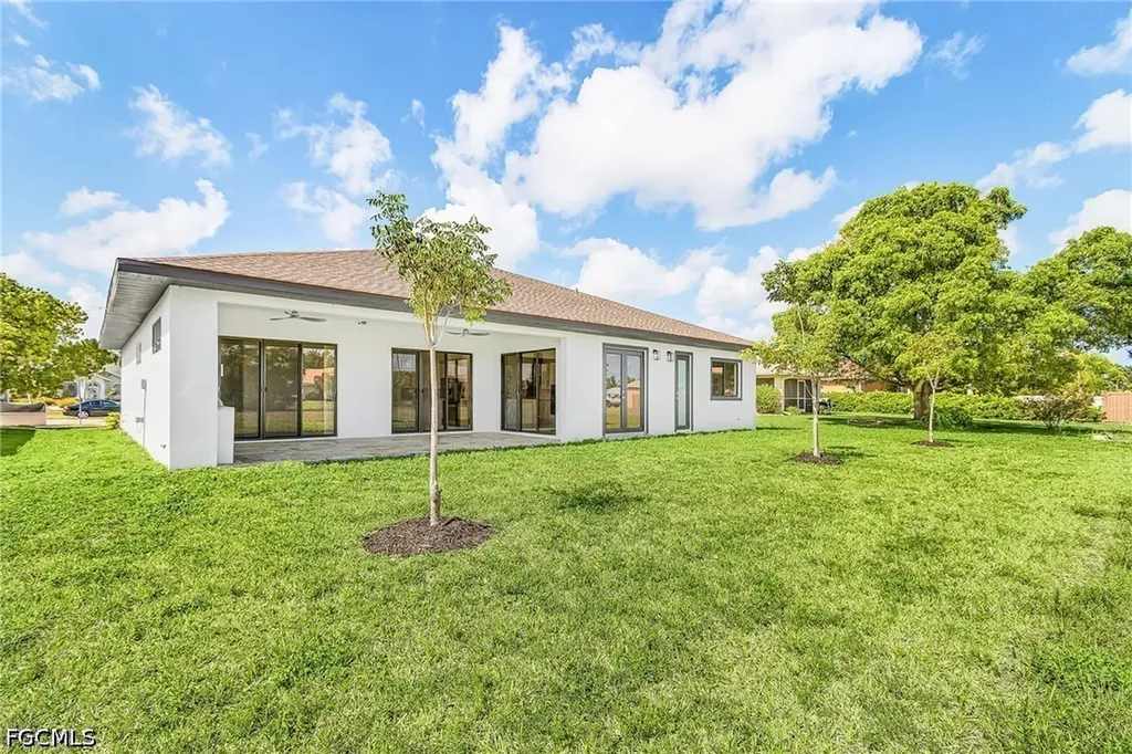 939 Mohawk Parkway Cape Coral FL 33914