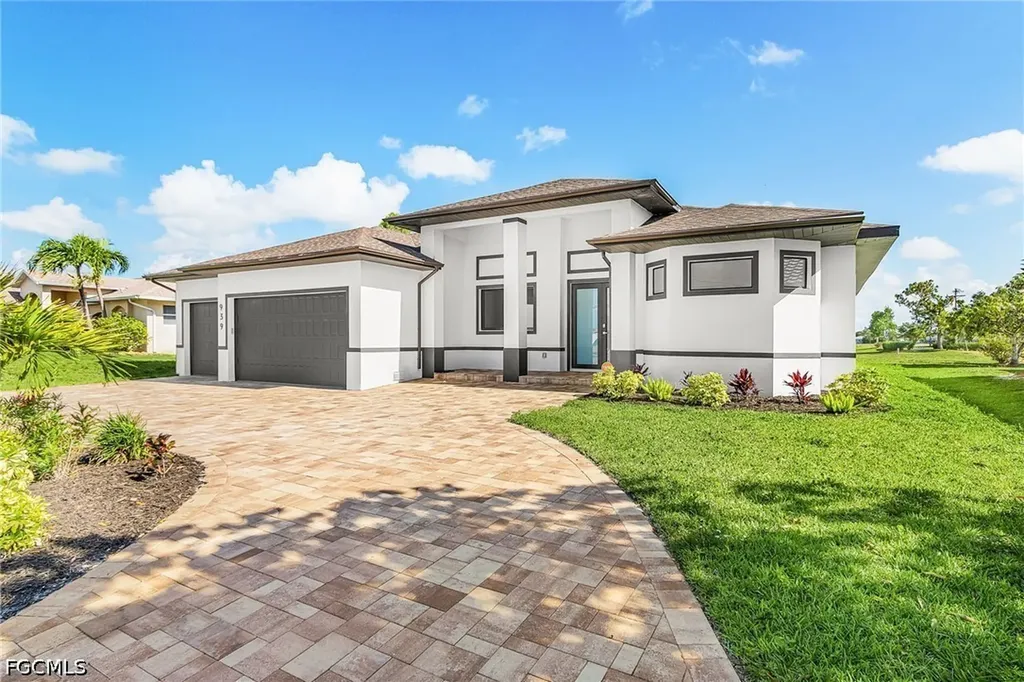939 Mohawk Parkway Cape Coral FL 33914