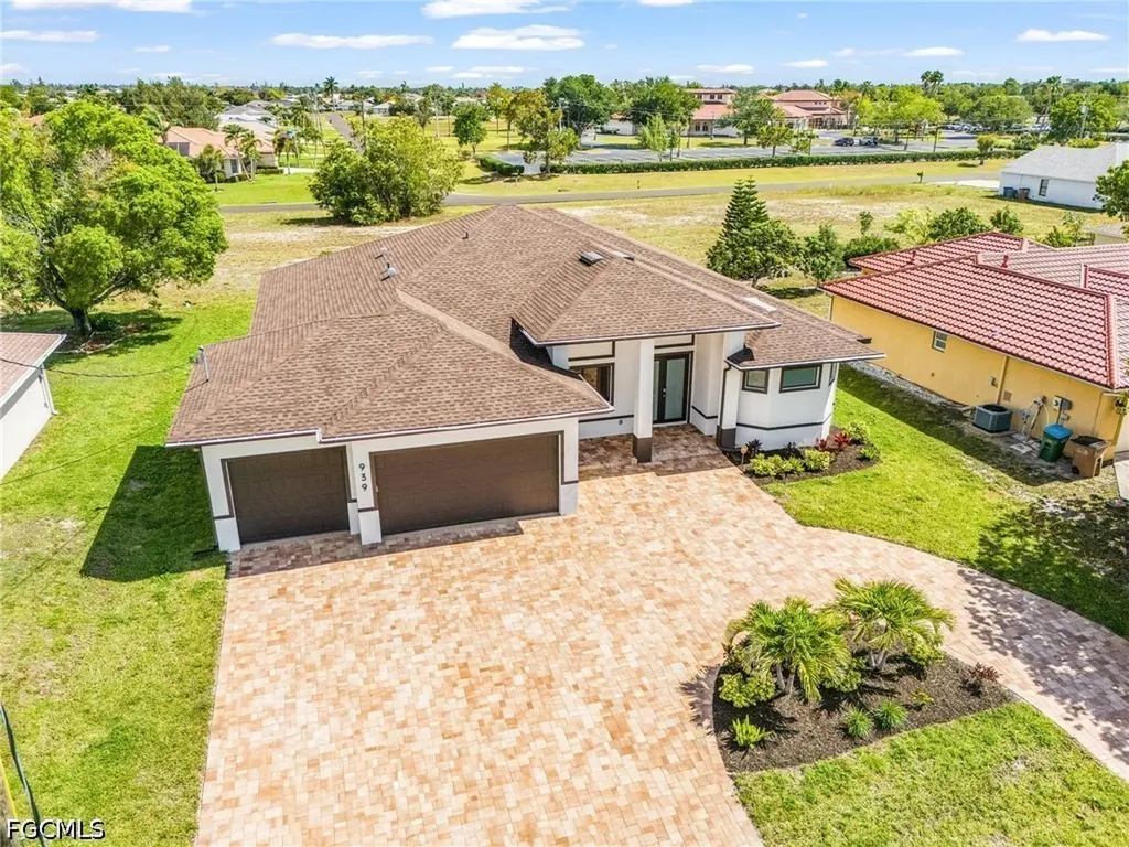 939 Mohawk Parkway Cape Coral FL 33914