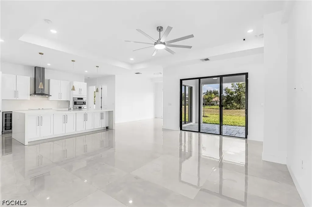 939 Mohawk Parkway Cape Coral FL 33914