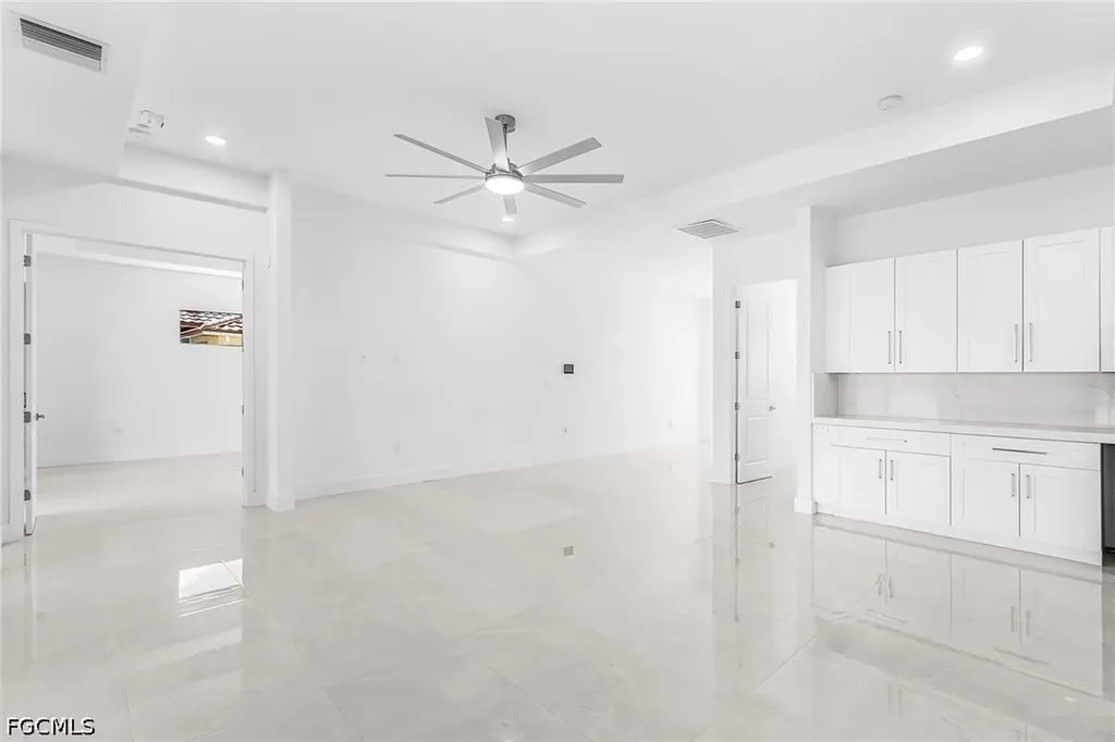 939 Mohawk Parkway Cape Coral FL 33914