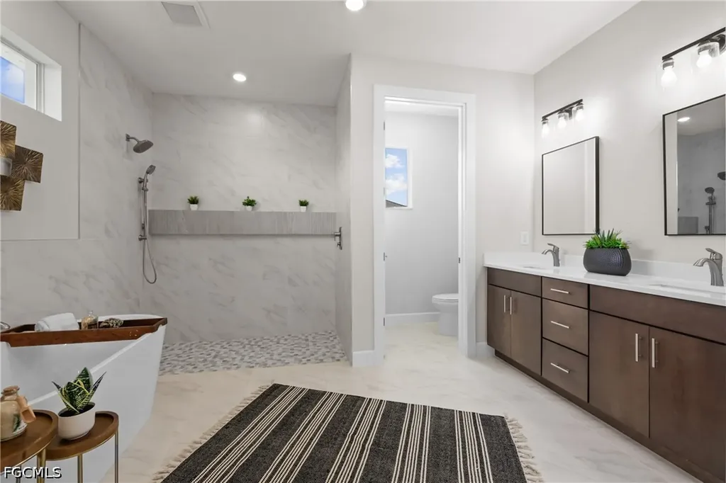 8738 Lakefront Court Fort Myers FL 33908
