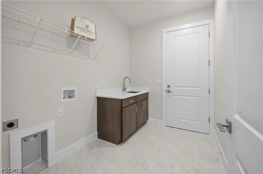 8738 Lakefront Court Fort Myers FL 33908