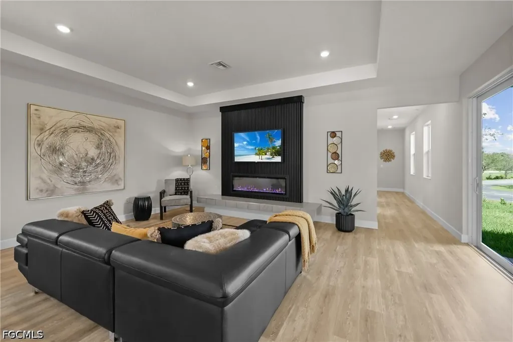 8738 Lakefront Court Fort Myers FL 33908