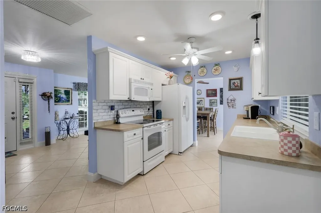 3320 SW 6th Avenue Cape Coral FL 33914