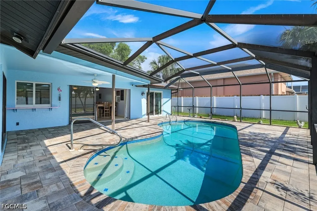 3320 SW 6th Avenue Cape Coral FL 33914
