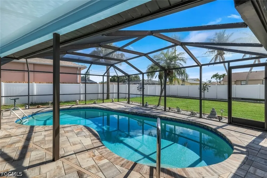 3320 SW 6th Avenue Cape Coral FL 33914