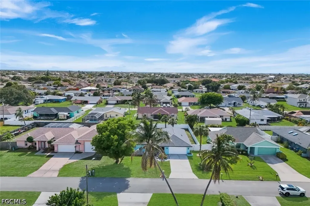 3320 SW 6th Avenue Cape Coral FL 33914