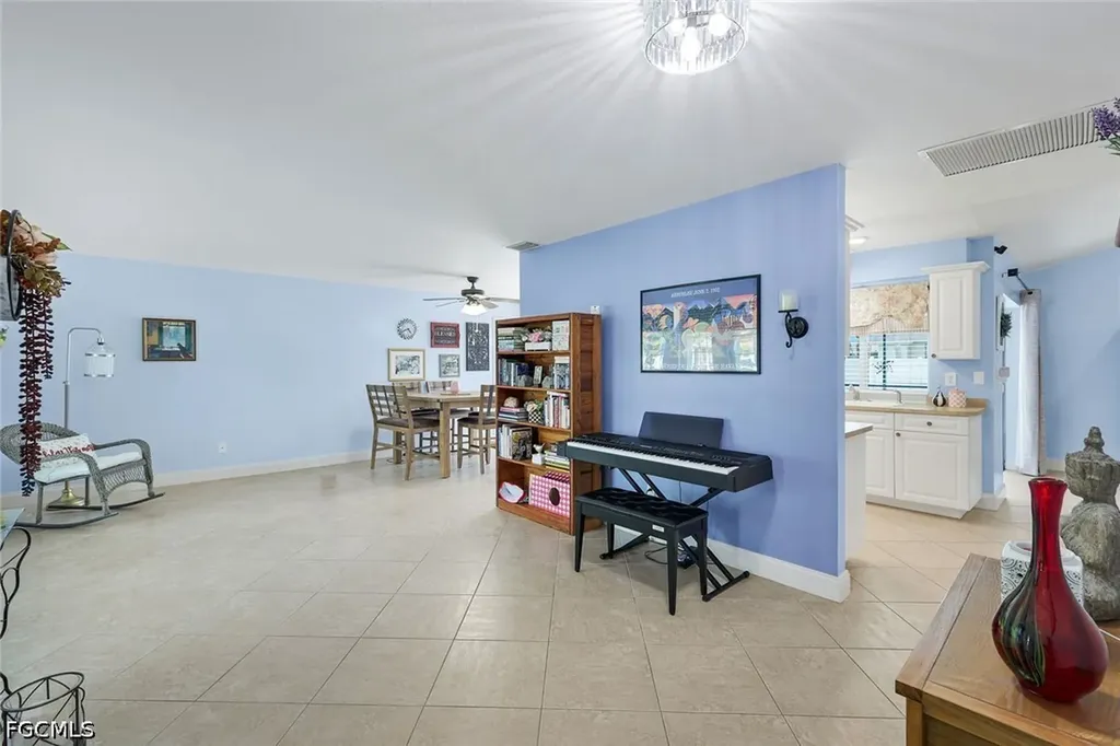 3320 SW 6th Avenue Cape Coral FL 33914