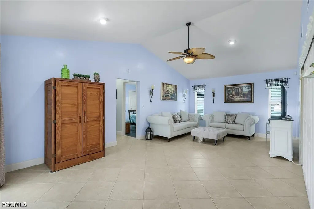 3320 SW 6th Avenue Cape Coral FL 33914