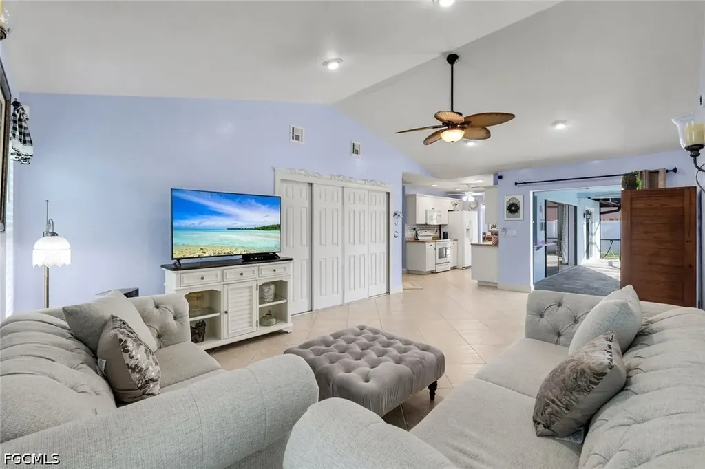 3320 SW 6th Avenue Cape Coral FL 33914