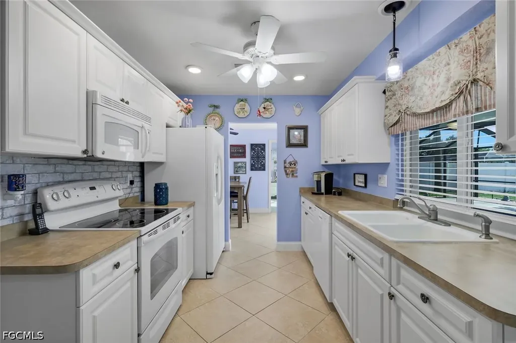 3320 SW 6th Avenue Cape Coral FL 33914