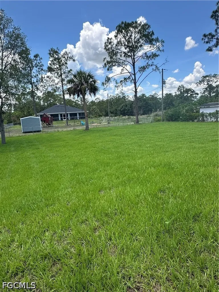 2201 Jackson Avenue Alva FL 33920