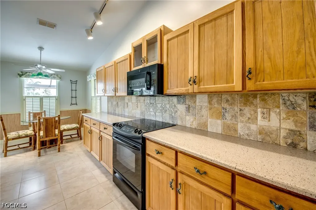 205 SW 8th Street Cape Coral FL 33991