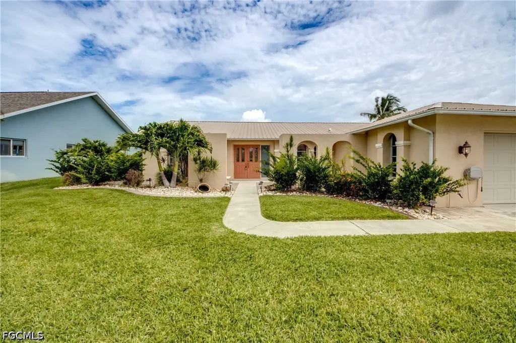 205 SW 8th Street Cape Coral FL 33991