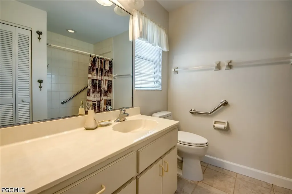 205 SW 8th Street Cape Coral FL 33991
