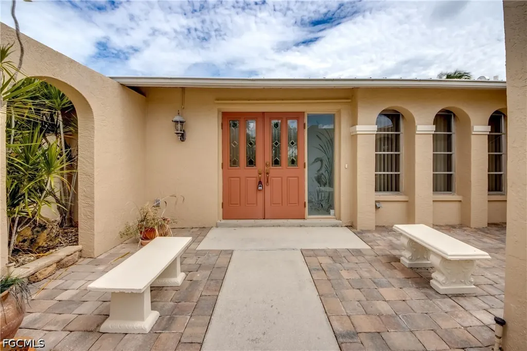 205 SW 8th Street Cape Coral FL 33991