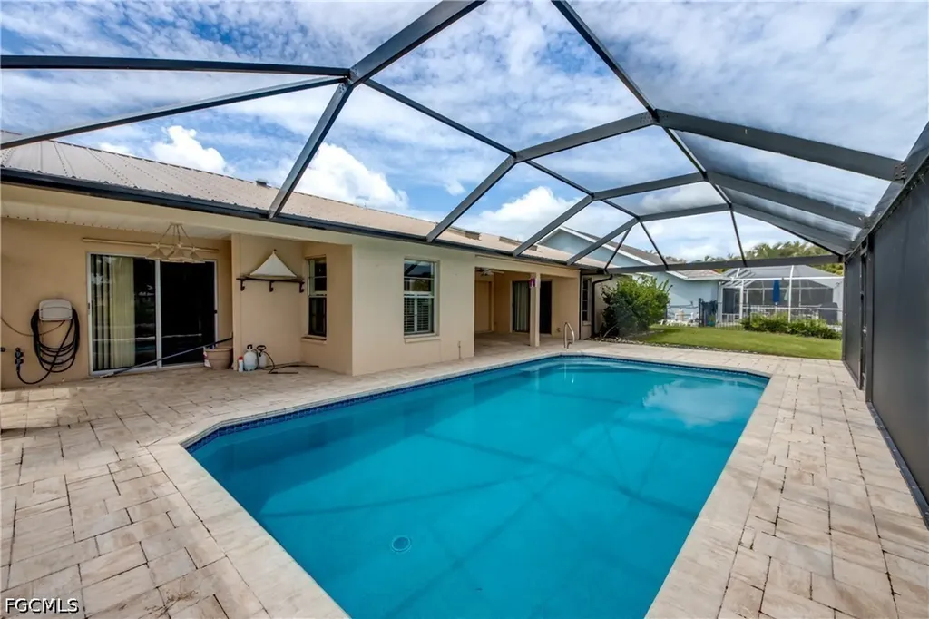 205 SW 8th Street Cape Coral FL 33991