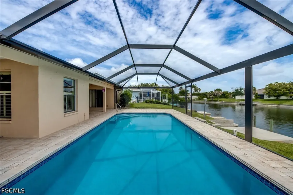 205 SW 8th Street Cape Coral FL 33991