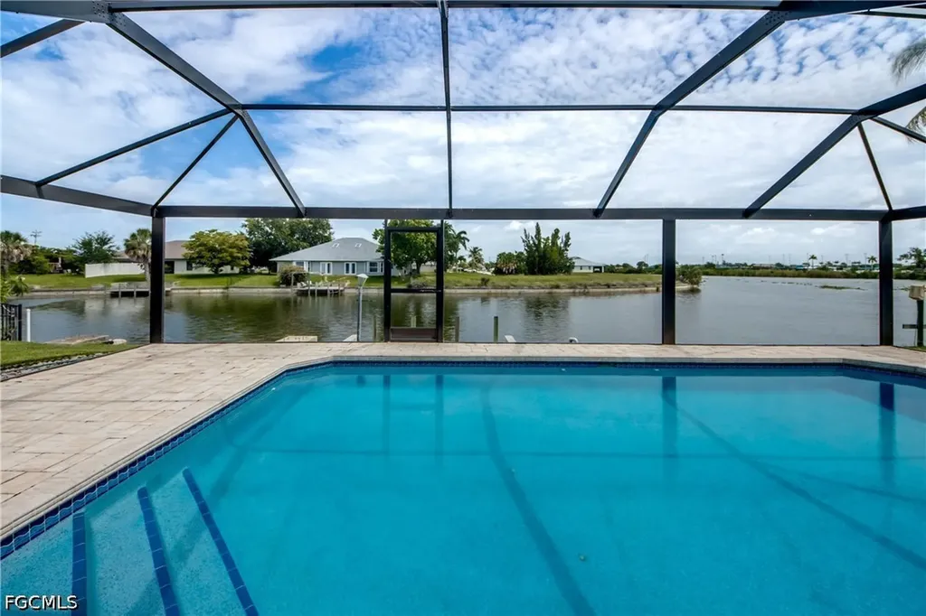 205 SW 8th Street Cape Coral FL 33991