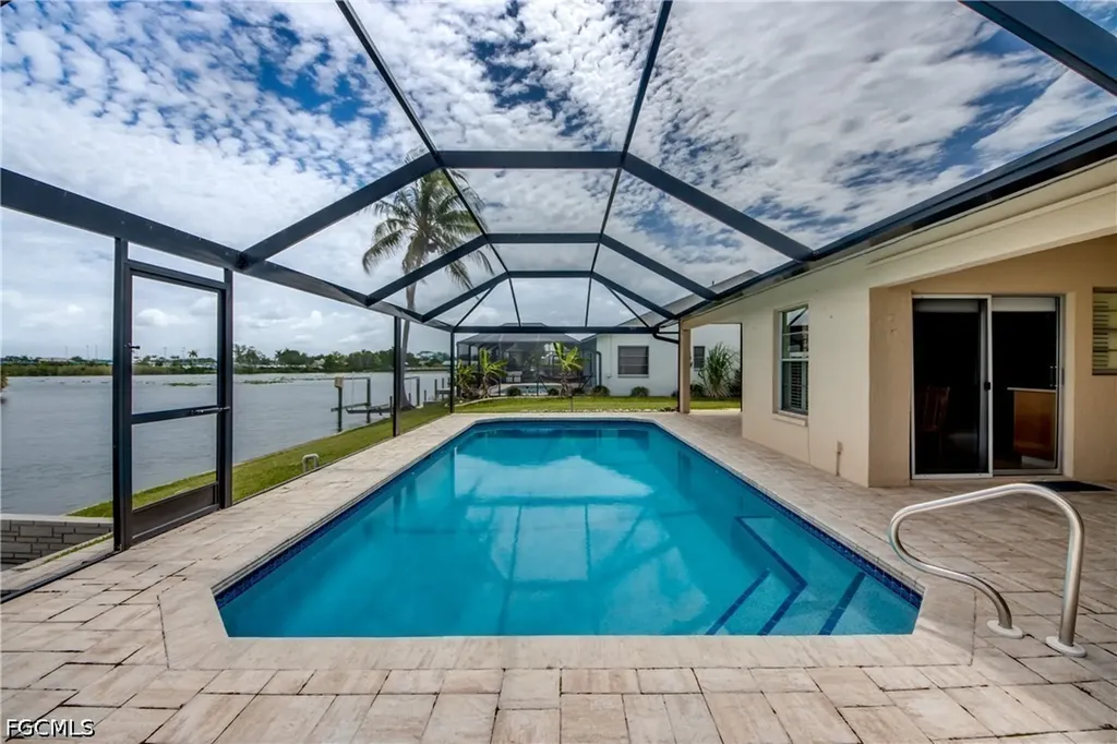205 SW 8th Street Cape Coral FL 33991