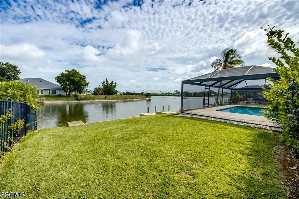 205 SW 8th Street Cape Coral FL 33991
