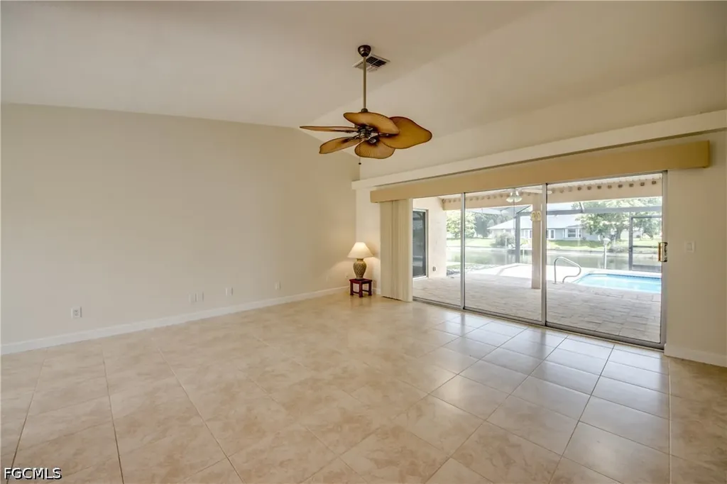 205 SW 8th Street Cape Coral FL 33991