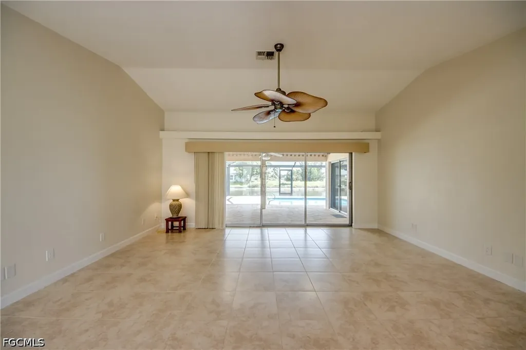 205 SW 8th Street Cape Coral FL 33991