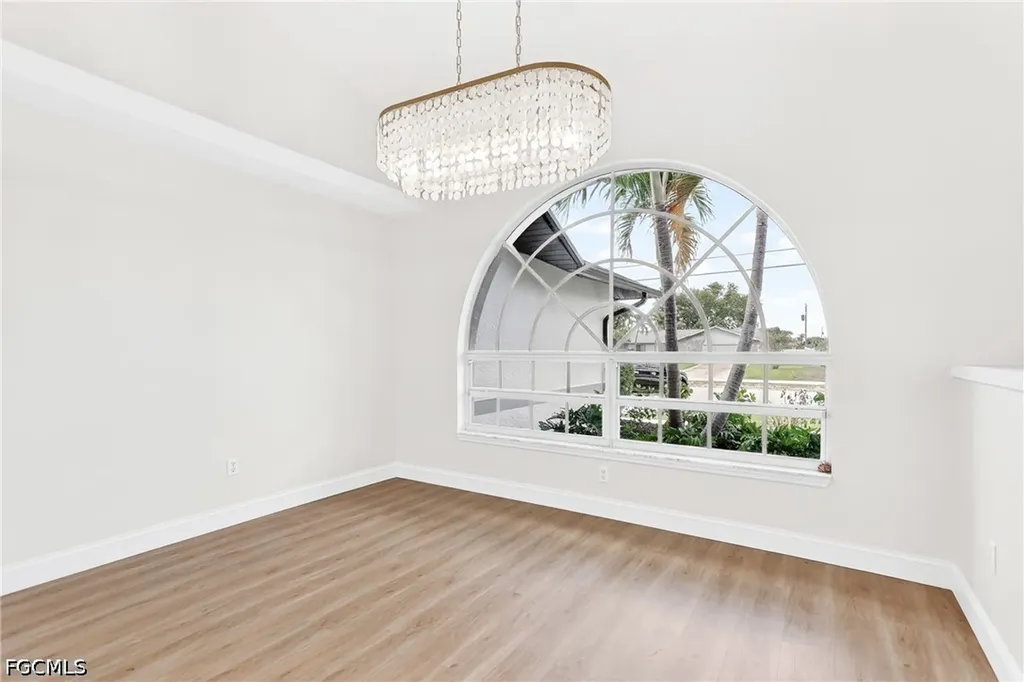 920 E Archer Parkway Cape Coral FL 33904
