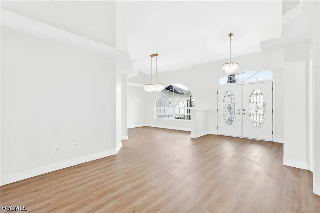 920 E Archer Parkway Cape Coral FL 33904