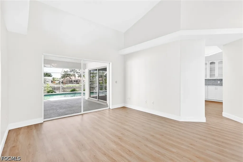 920 E Archer Parkway Cape Coral FL 33904