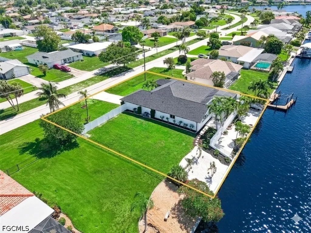 920 E Archer Parkway Cape Coral FL 33904