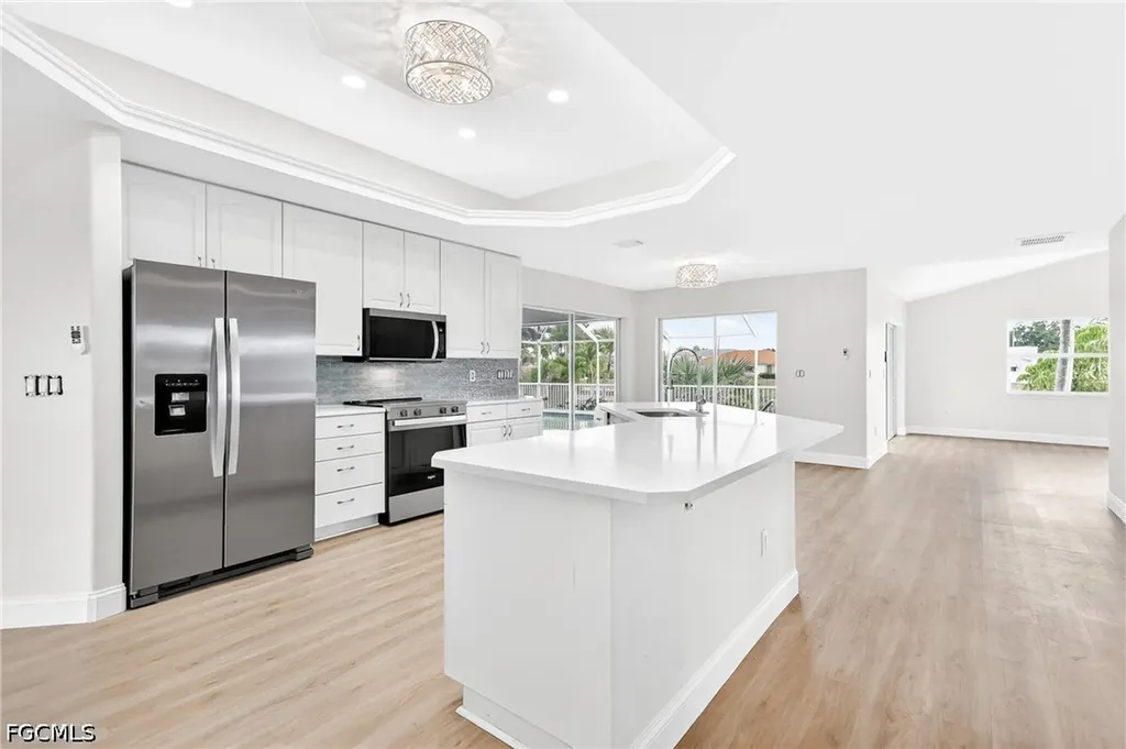 920 E Archer Parkway Cape Coral FL 33904