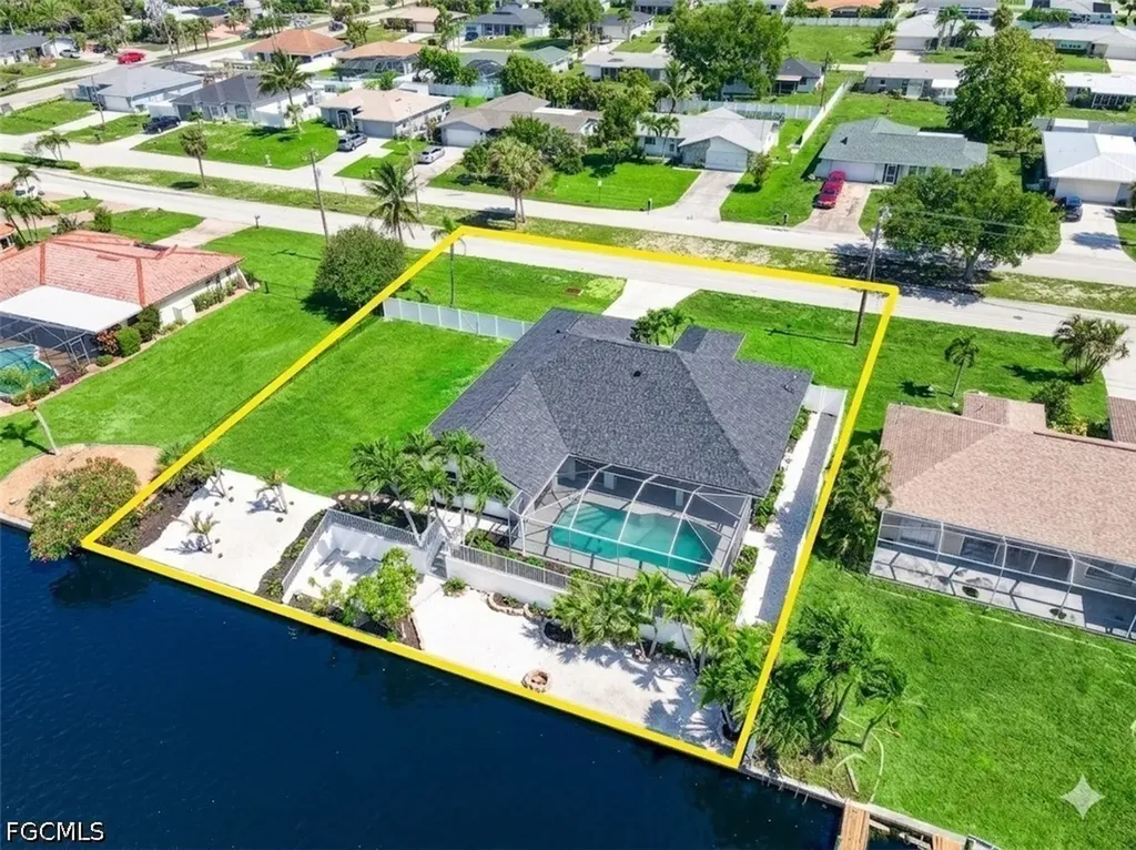 920 E Archer Parkway Cape Coral FL 33904