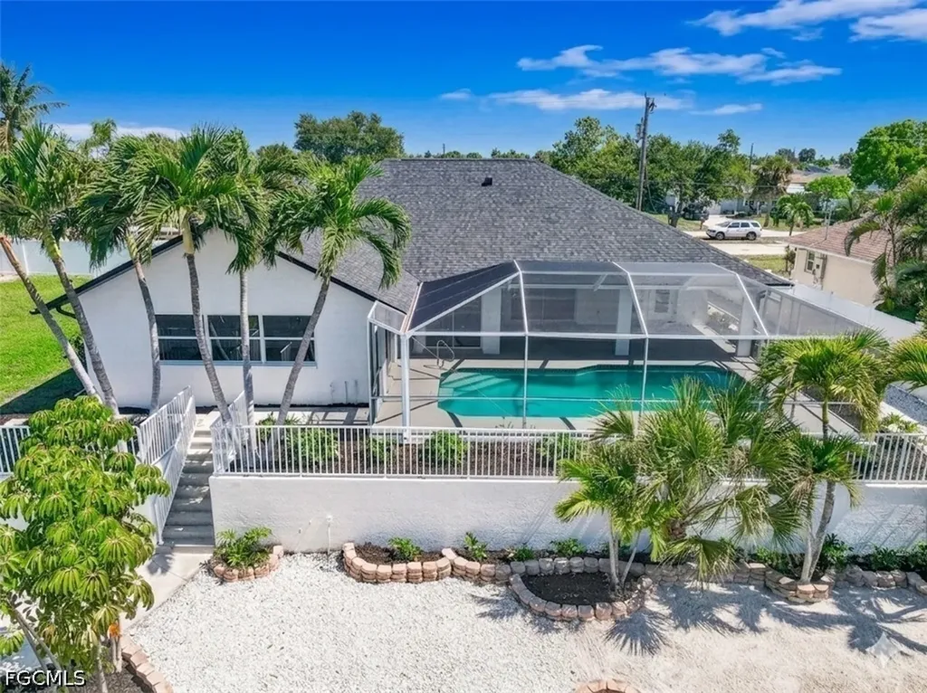 920 E Archer Parkway Cape Coral FL 33904