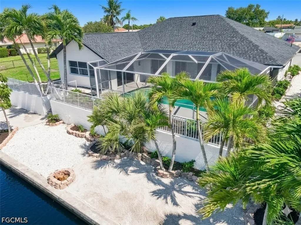 920 E Archer Parkway Cape Coral FL 33904