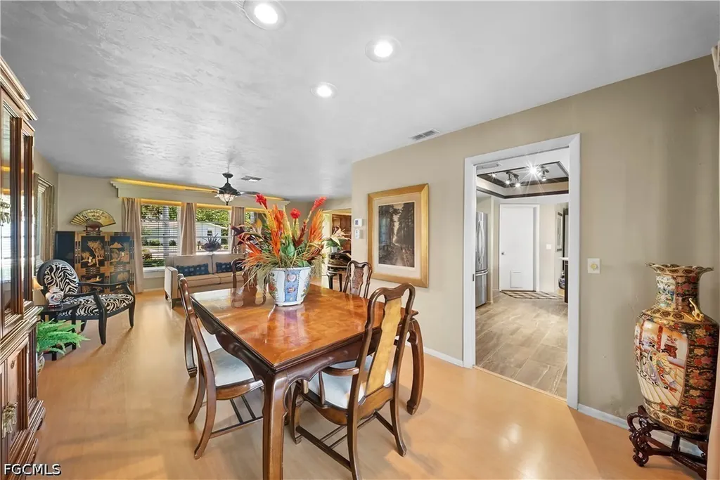 8713 Crest Lane Fort Myers FL 33907